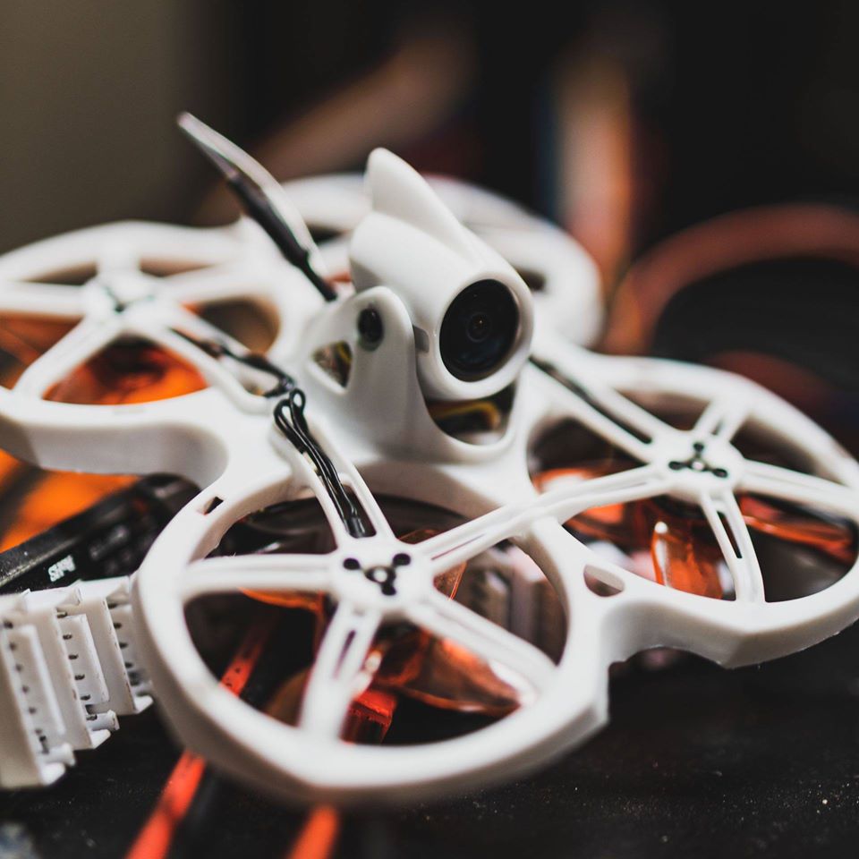 Emax Tinyhawk II 2 RTF dronów  – Drone Racing Goggles recenzja i cena